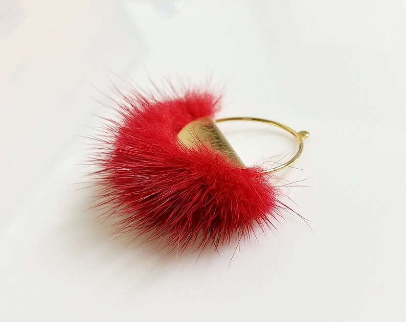Natural Genuine Mink Pom pom Tassel supply for earrings 2 pcs necklace Charm Half moon mink fur pendant ECT0039-RE Red