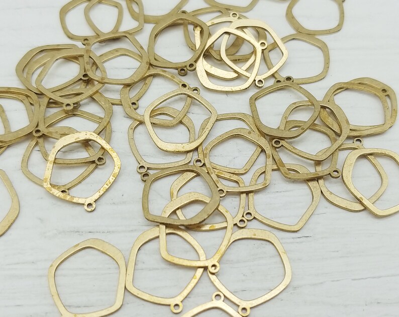 2 PCS basic supply for girl earrings EM00218-17 basic finding 17 x 15 mm Raw Brass Hexgon Frame free line pendant necklace pendant