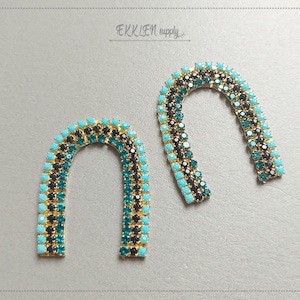 2 PCS - 35mm Turquoise Rhinestone Drop, horse&#39;s hoof stones chain Pendant, gold plated post for Women Girls Spring Accessory [ EH0045-TQ ]
