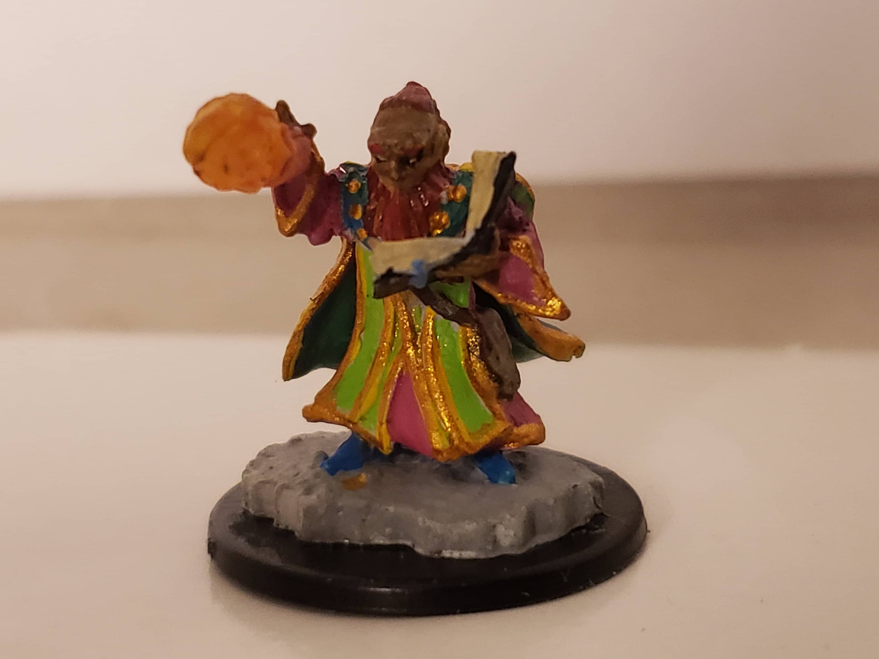DnD Wargames 28mm Gaming Resin Miniature Pathfinder Tabletop Miniature Gnome Sorcerer or Wizard for Dungeons and Dragons
