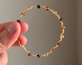 Autumn Leaves Mixed Colored Beaded Wire Bracelet | Brown, orange, clear | Handmade Gold Wire Wrapped Wave Bangle | Dainty Trendy Jewelry