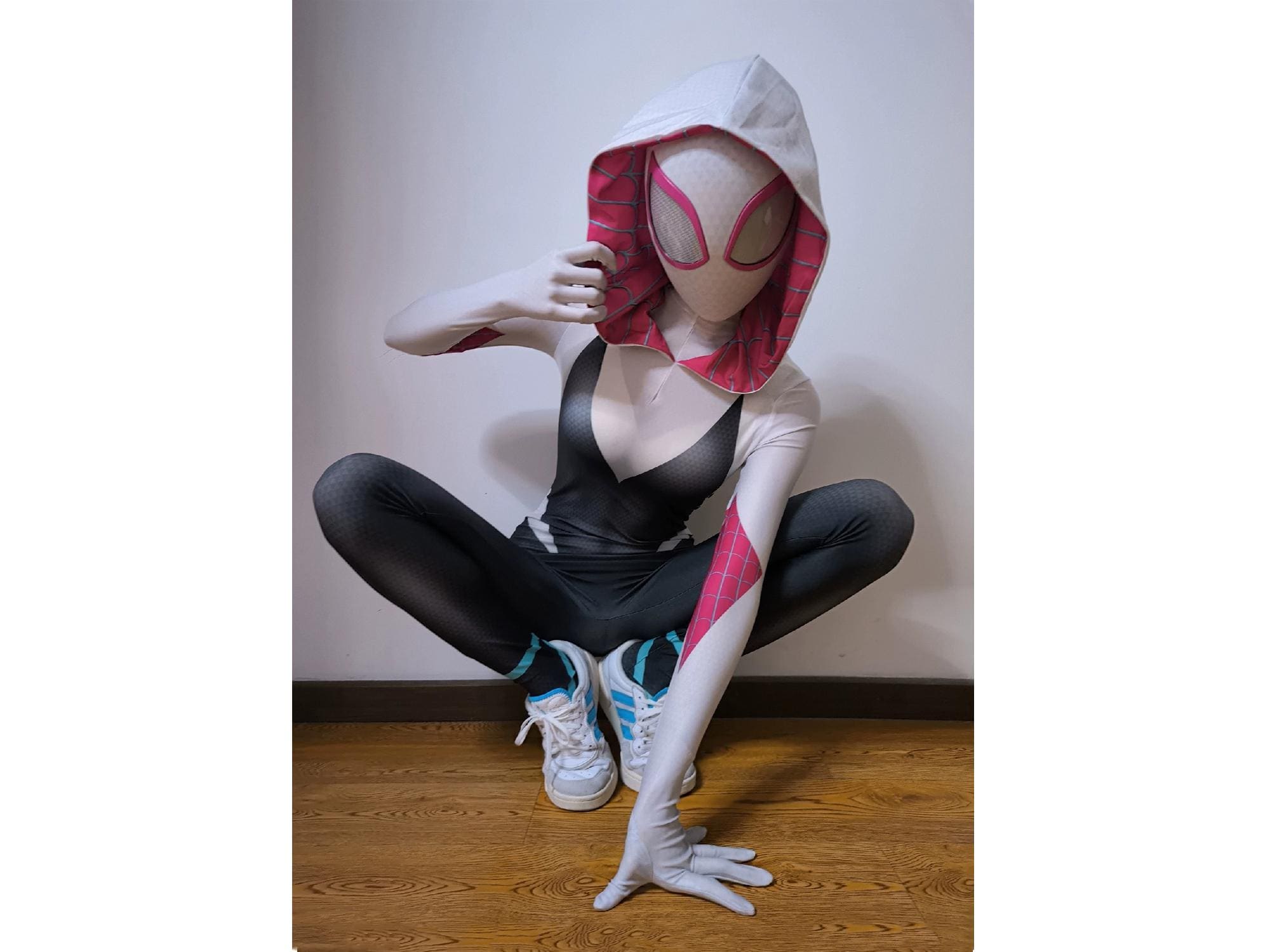 スパイダーマン スパイダーバース スパイダーグウェン登場の本編