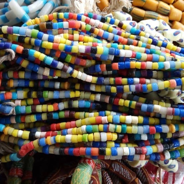 Multicolored short African Powdered beads