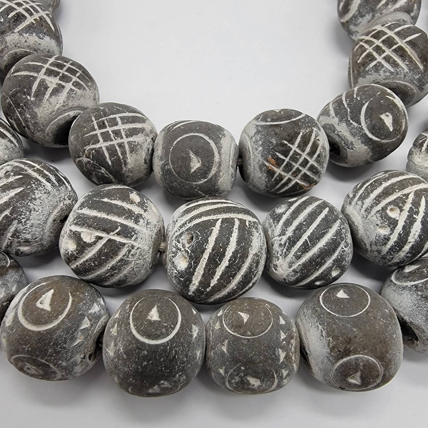 Vintage Ethnic African Tribal Clay Beads Black White 12 pcs