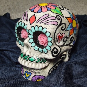 Sugar Skull Hand-Painted Plastic Figurine Halloween Decoration Day of the Dead Dia de lost Muertos