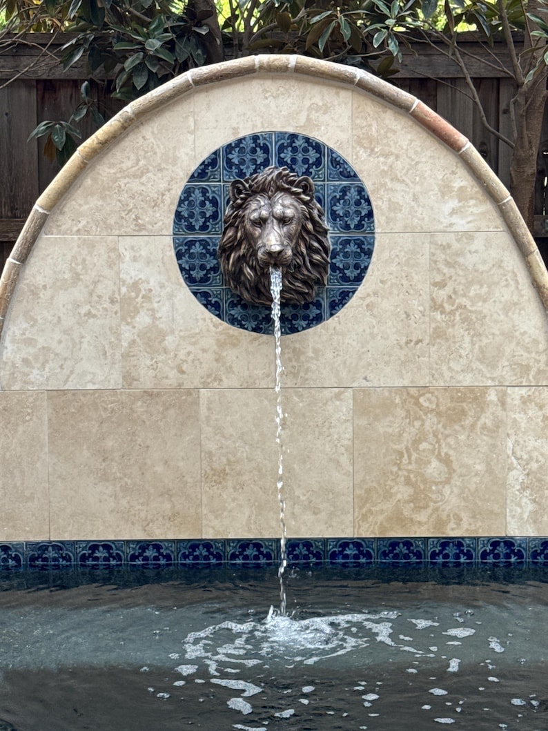 Lion Head Sculpture| Cast Stone Water Feature| Lion Fountain Face Pool Element Patina bronze look - Large Size 16H x 14w x 8P 画像 2