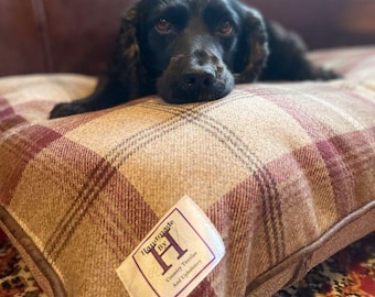 Letto per cani in tweed lavabile fatto a mano Terrier / Cuscino per animali domestici a quadri country