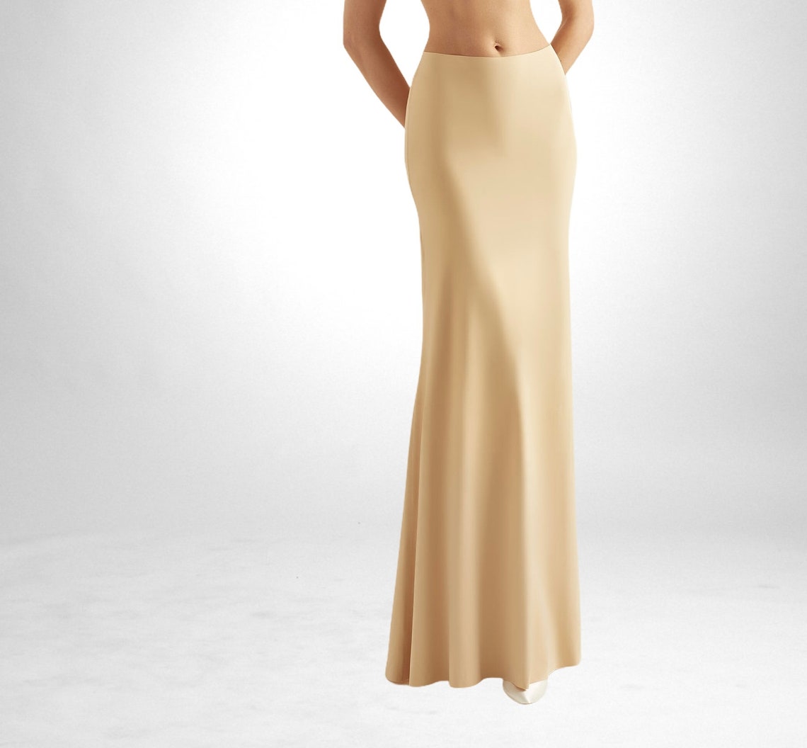 under skirt nude