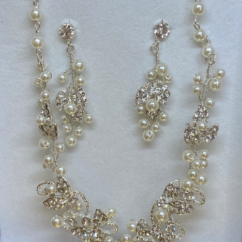 Vintage Pearl Necklace Set, Pearl Necklace & Earrings, Available In Silver, Bridal Accessories, Bridal Jewellery, Bridal Jewellery Set main image 3