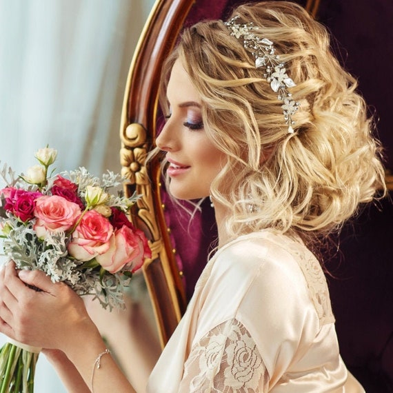 /"UK/" 4X BEAUTIFUL BRIDAL BRIDESMAIDS WEDDING HAIR PIN DIAMANTE /& SILVER FLOWER