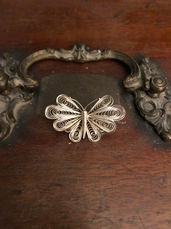 Beautiful Vintage Silver Filigree Butterfly Brooc… - image 8