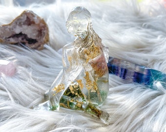 Hekate Goddess  | Goddess Resin Statue| Quartz Crystals |Gold Leaf | Spring |Birthday Gift | Body Positive | Venus |