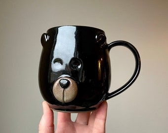 Taza de oso negro hecha a mano - Hecha a pedido