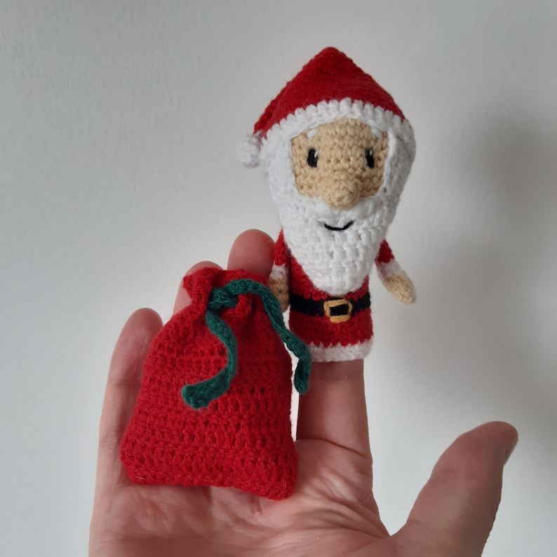 Crochet Pattern, Christmas, Santa's Family Finger Puppets image 2