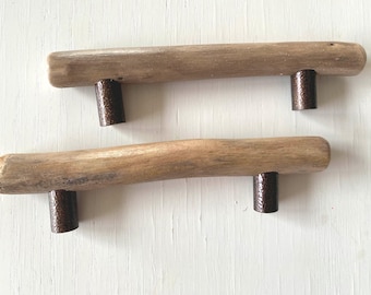 Maniglie per mobili in legno in stile costiero