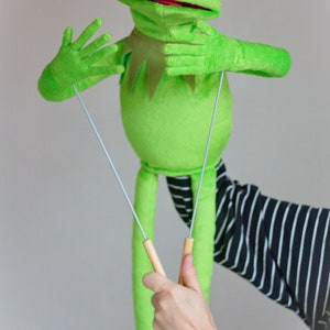 Funny green frog Puppet Professional puppet Hand puppet glove puppet image 3