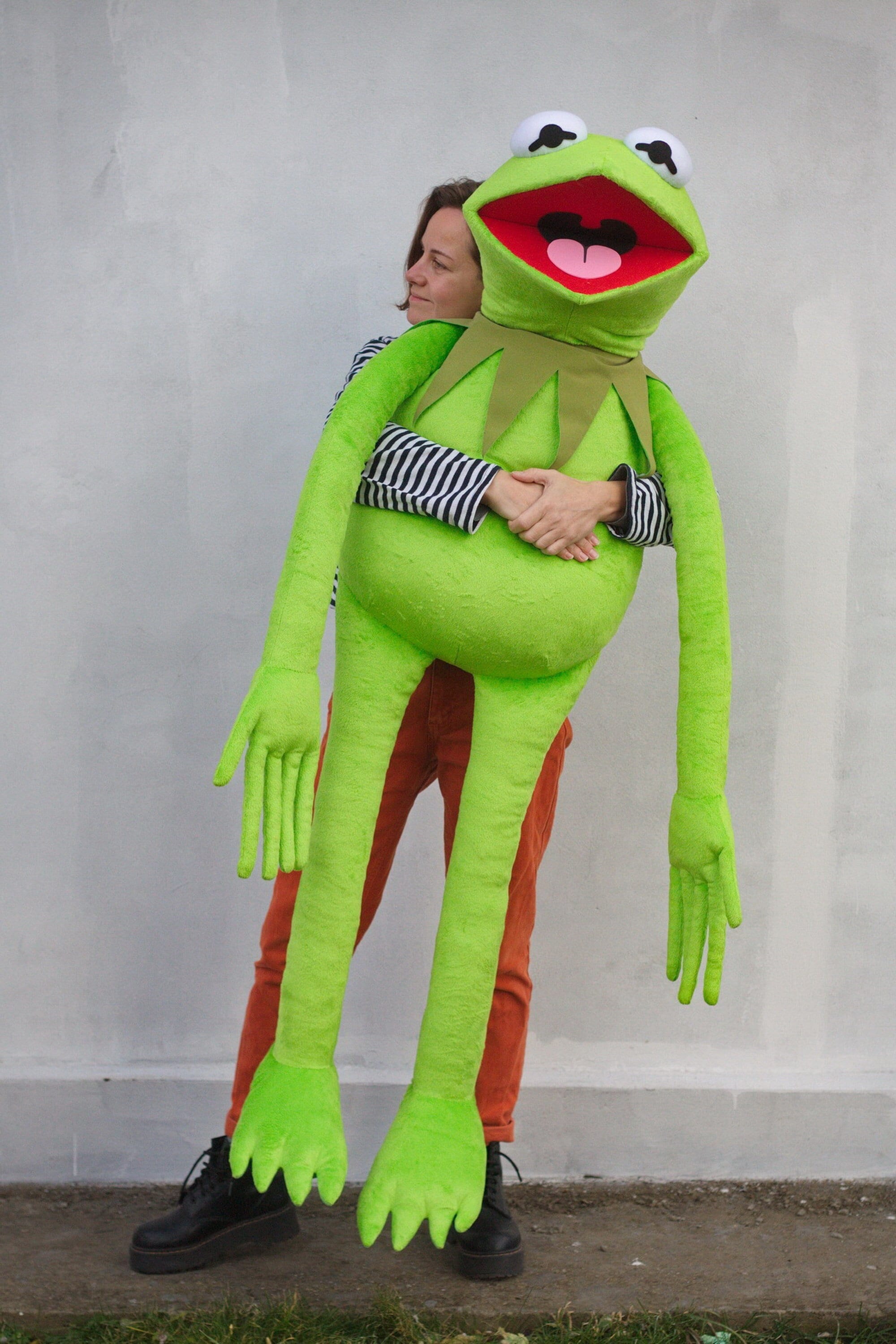 Stuffed kermit the frog hotsell