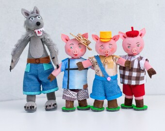 The Three Little Pigs. The tabletop puppet theater