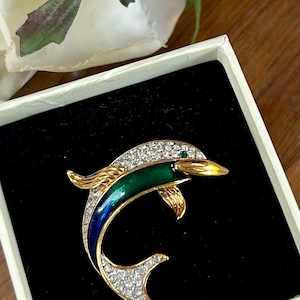 Attwood Sawyer Brooch - Etsy UK