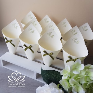 Coni portariso portaconfetti personalizzati con stampa nomi o iniziali e fiocchetto *porta riso confetti matrimonio comunione cresima