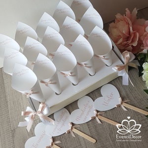 Tray + 15 rice cones for confetti and matching heart flavor scoops * Baptism/ First Communion/ Wedding/ Confirmation