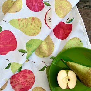 Apples and Pears Tea Towel: Bright Kitchen Decor, Foodie Gift