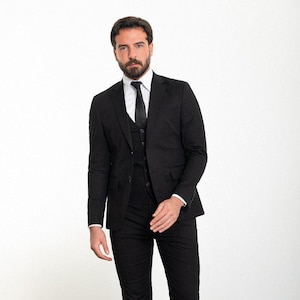 Men&#39;s Classic Black Peak Lapel 3-Piece Suit - Sophisticated Tailored Fit - Essential Formal Wear, Italian Fit Suit - GentWith Menswear