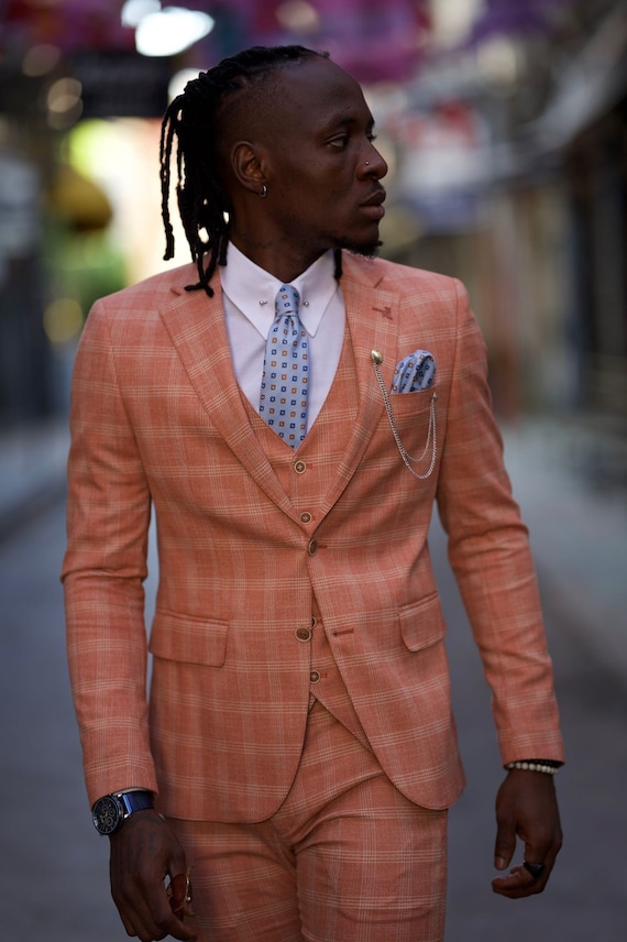 Buy Men Pink Textured Slim Fit Wedding Three Piece Suit Online - 351073 |  Van Heusen