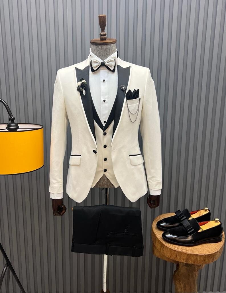 Abiti da uomo, 3 pezzi, slim fit, bianco sporco, un bottone, da sposo, da cerimonia, giacca e pantalone, abito bianco da uomo, smoking da sposa, slim fit, color crema, con revers a lancia