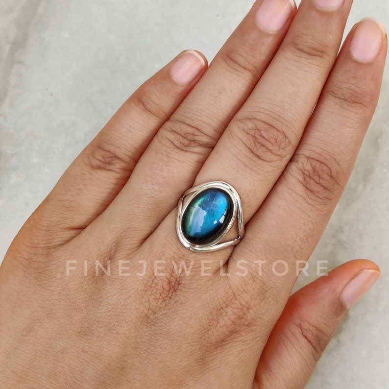 natural blue labradorite ring handmade Sterling silver ring all ring size available silver oval labradorite gemstone Labradorite ring