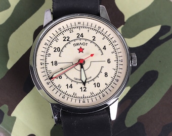 Raketa Pilot Watch: Vintage Military Style, Analog 12-Hour Movement