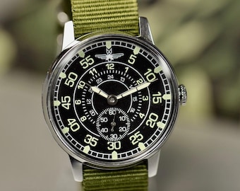 Mechanical Watch Pobeda Pilot /lumi dial/ Military Mens Watch, Numbers and arrows that glow in the dark.