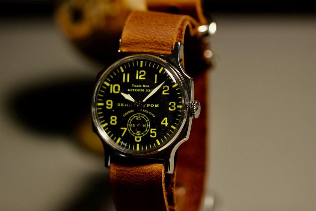 Storm vintage watch - Etsy 日本