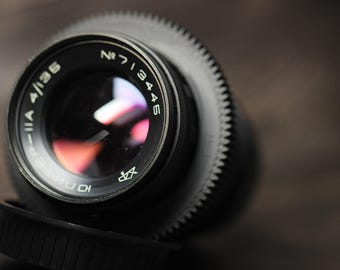 Jupiter-11-A zeldzame lens 135 mm f. 4 telelens M42-vatting