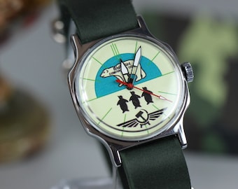 Buran Vintage Uhr Bär Pobeda, Analoge Poweruhr, Seltene Uhr, Herrenuhr, Militäruhr der UdSSR, Uhren Bär