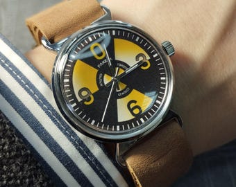 Reloj de pulsera Big Zero, nueva versión / Correa de cuero, estilo URSS