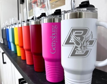 Gravierte College Becher | College-Annahme Geschenk | Abschlussgeschenk | Custom College Mascot Becher