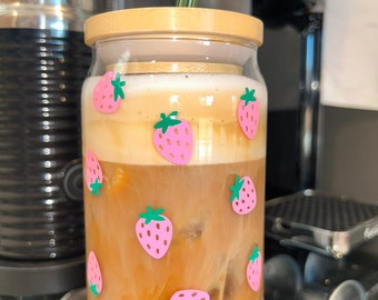Vaso de lata de cerveza de fresa rosa, vaso de café de vidrio de fresa, cristalería de fresa