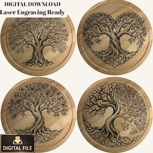 Könnte beinhalten: Vier runde Untersetzer aus Holz mit lasergravierten Baumdesigns. Ein Untersetzer zeigt einen Baum in Herzform. Die Untersetzer sind hellbraun mit dunkelbraunen Baumillustrationen. Der Text "DIGITAL DOWNLOAD Laser Engraving Ready" steht oben.
