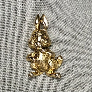 Vintage CAMCO Easter Bunny Rabbit Pin, Gold Tone Shawl Scarf Lapel Pin, Signed Costume Jewelry, Easter Gift for friend.