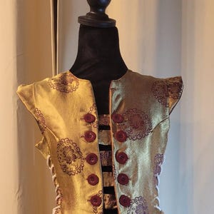 Gold Dragon Reversible Fantasy Cosplay Tabard with Pockets Small – Adjustable Fit, Breathable Cotton Blend