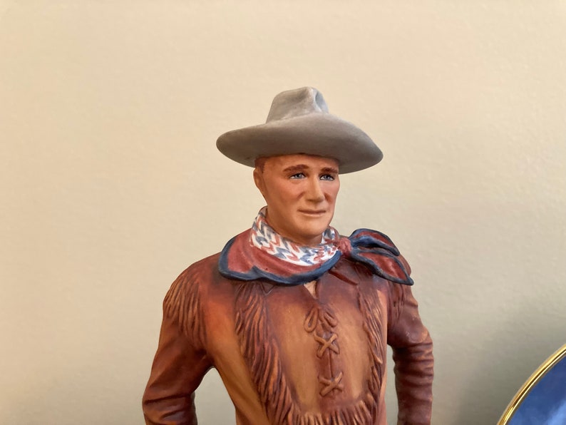 John Wayne The Duke Franklin Mint Collectible Porcelain Figure and Decorative Plate image 3