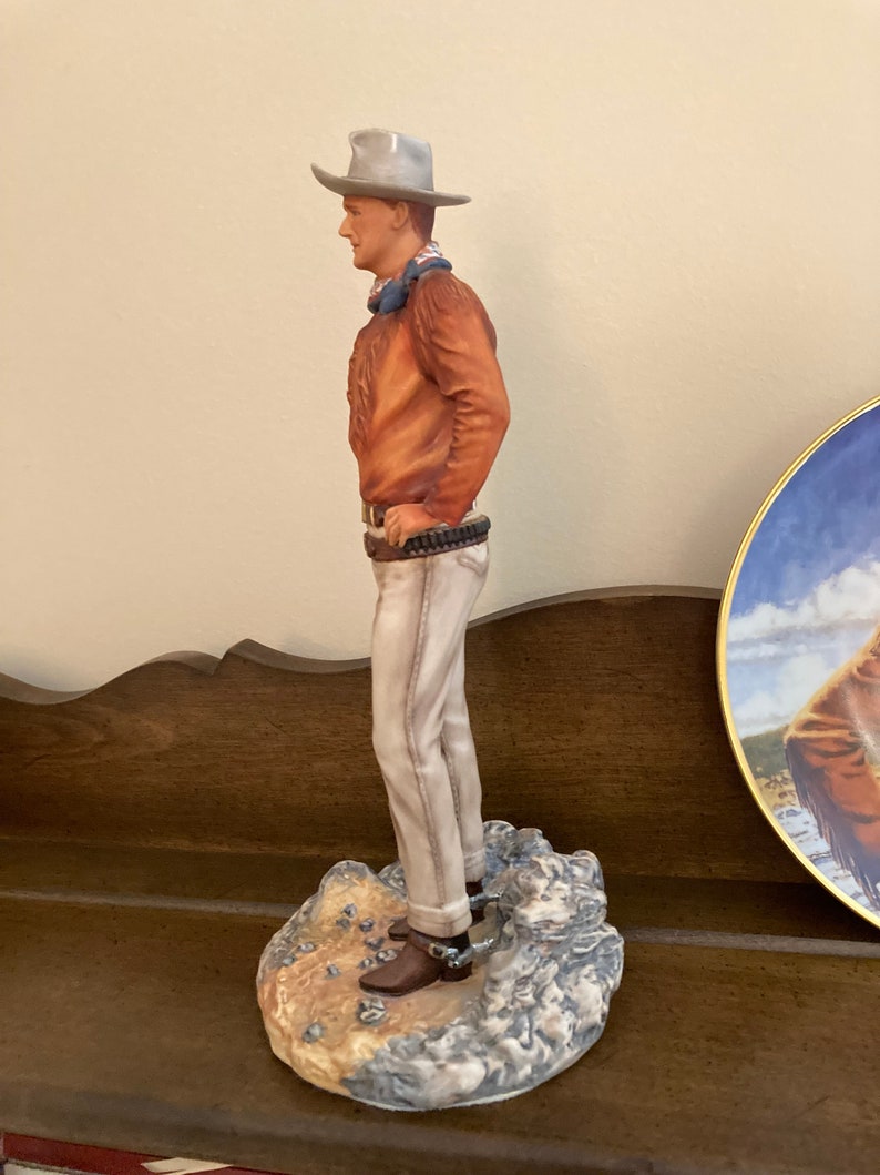 John Wayne The Duke Franklin Mint Collectible Porcelain Figure and Decorative Plate image 7