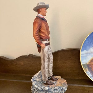 John Wayne The Duke Franklin Mint Collectible Porcelain Figure and Decorative Plate image 6
