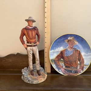 John Wayne The Duke Franklin Mint Collectible Porcelain Figure and Decorative Plate image 5