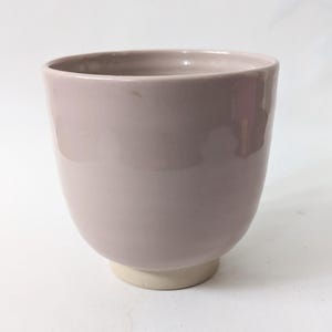 Minimalist ceramic plant pot