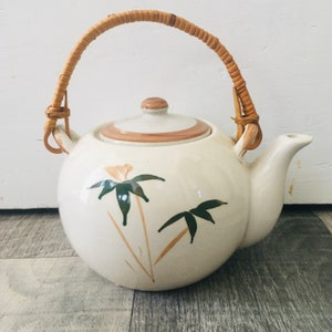 SALE! Chinese bamboo teapot