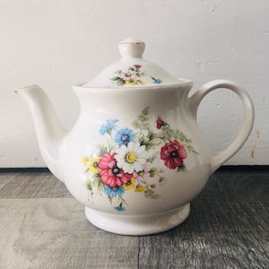Floral Sadler teapot