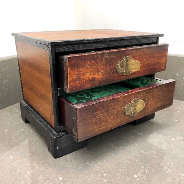 Vintage mahogany veneer jewellery box. Miniature chest of drawers