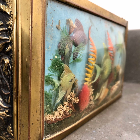 Vintage kitsch aquarium diorama brass jewellery bo